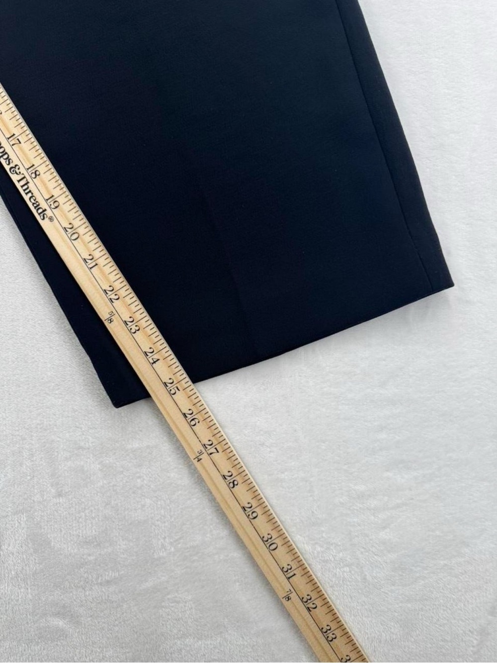 Aritzia The Effortless Pant Curve-Fit Cropped Crepette Black Trouser Size 12 - Picture 6 of 8